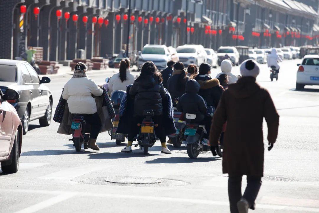 刹住“狂飙的小电驴”——电动自行车新国标提出更加严格安全要求